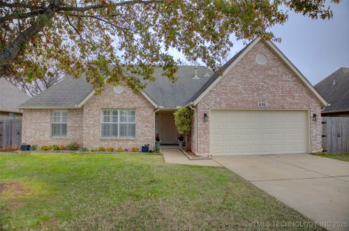 11511 S 108th East Pl, Bixby, OK, 74008-2873 | Card Image
