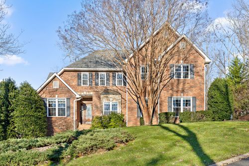 2108 Valleydale Lane, Signal Mountain, TN, 37377 | Card Image