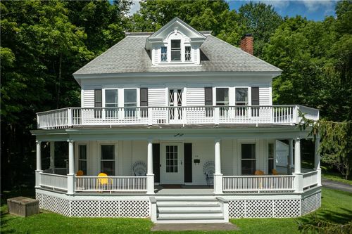 29 Lake St, Stamford, NY, 12167-1038 | Card Image