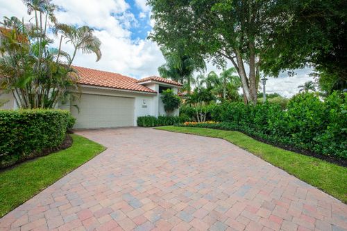 2568 Sheltingham Dr, Wellington, FL, 33414-7051 | Card Image