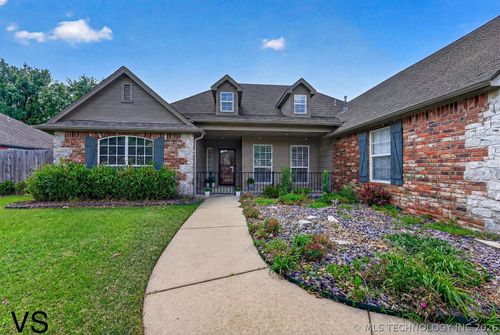 13168 N 131st Ave N, Collinsville, OK, 74021 | Card Image