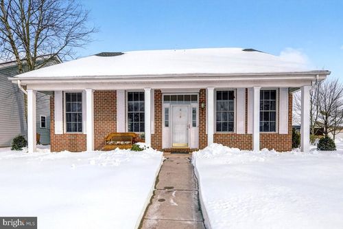 9 Liedtke Dr, Cranbury, NJ, 08512-2721 | Card Image