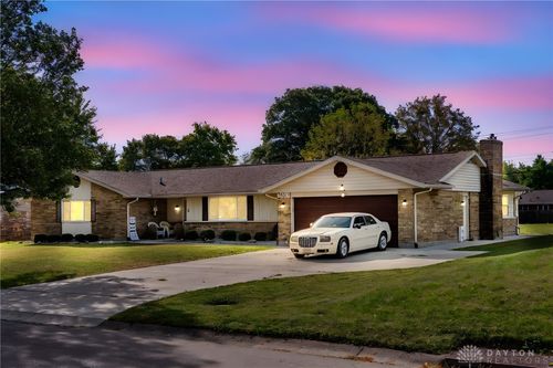 3653 Knollwood Dr, Beavercreek, OH, 45432-2217 | Card Image