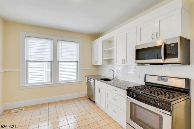 27 Field Rd, Home with 5 bedrooms, 2 bathrooms and null parking in Maplewood NJ | Image 16