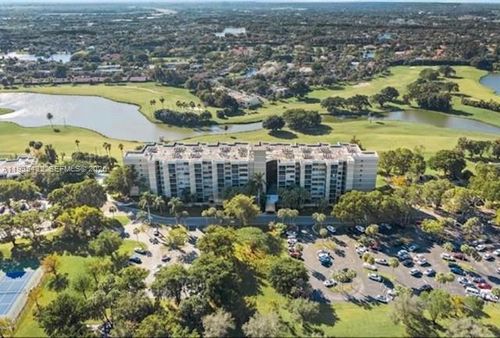 apt-208-16300 Golf Club Rd, Weston, FL, 33326-1660 | Card Image