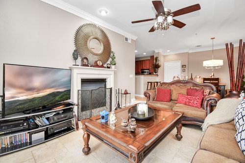 apt-436-2400 Mccue Rd, Houston, TX, 77056-5124 | Card Image