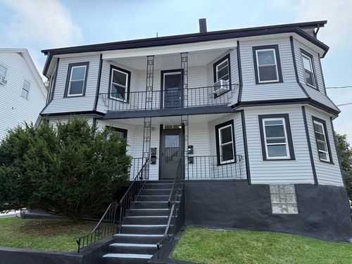 597 King Philip St, Fall River, MA, 02724-5321 | Card Image