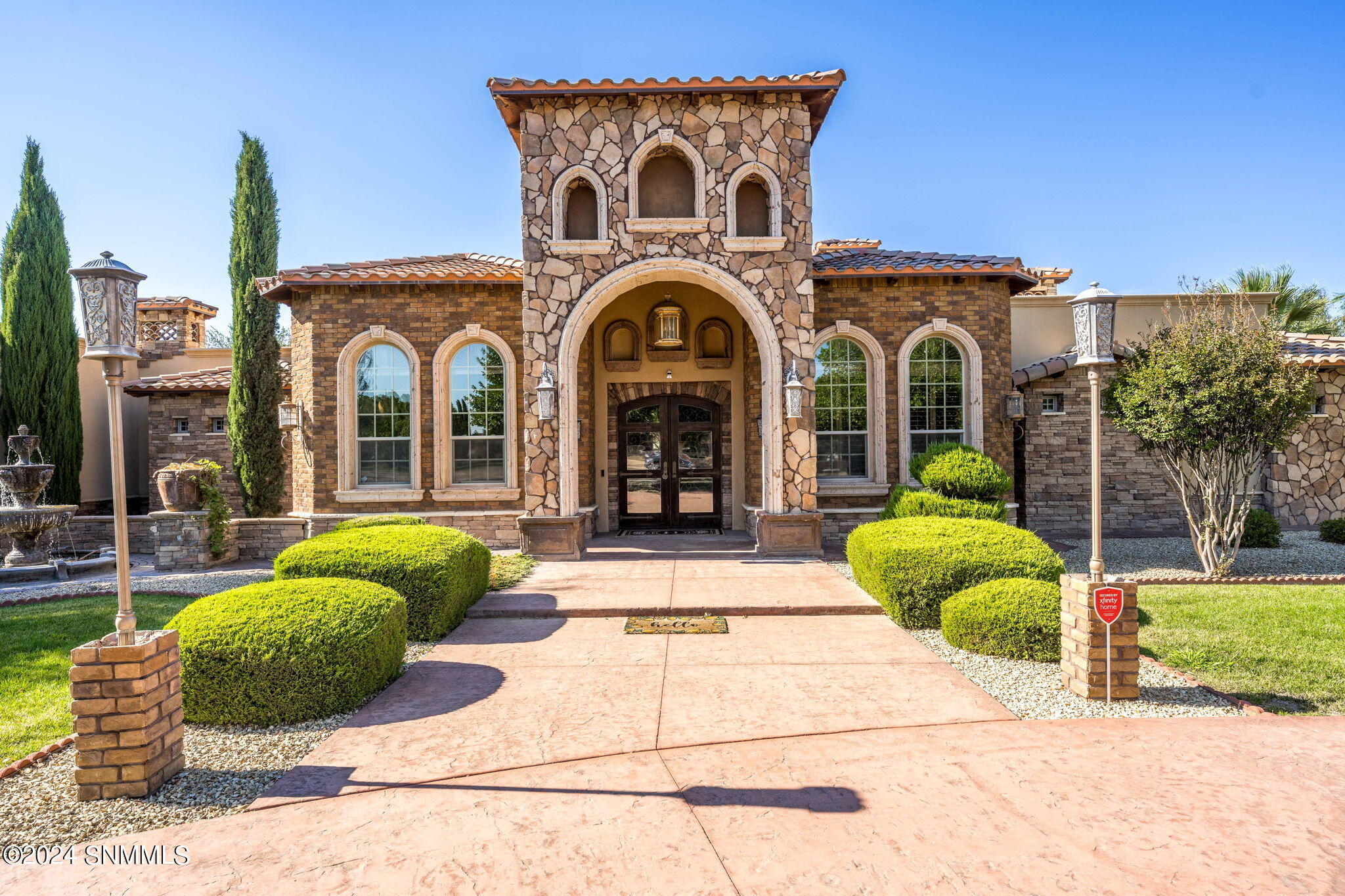 Tapestry Cir, Las Cruces, NM 88005