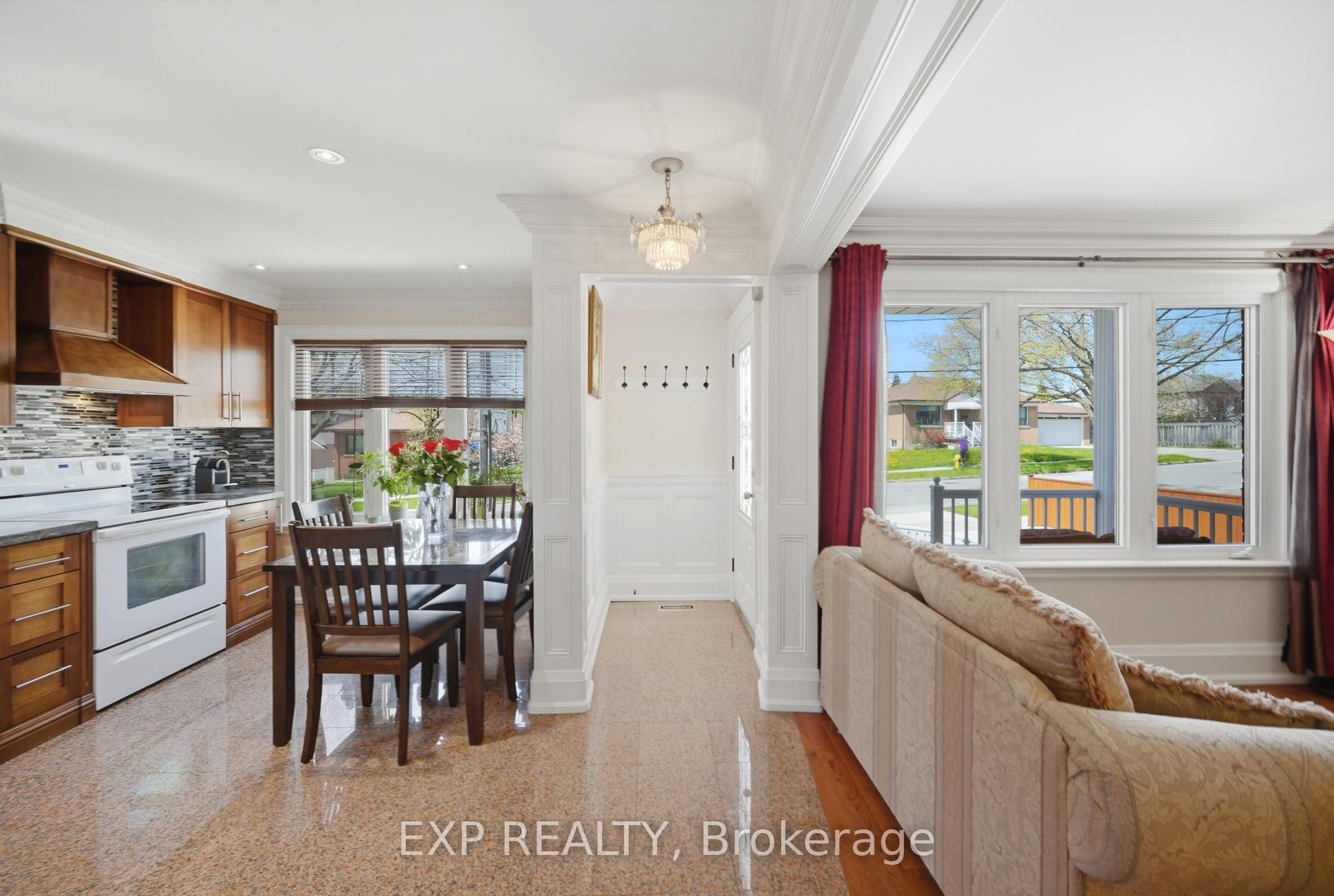 Residential in Toronto W04 3