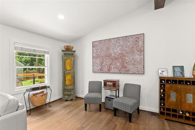 6875 Sunny Brook Ln, House other with 3 bedrooms, 2 bathrooms and 2 parking in Sandy Springs GA | Image 33