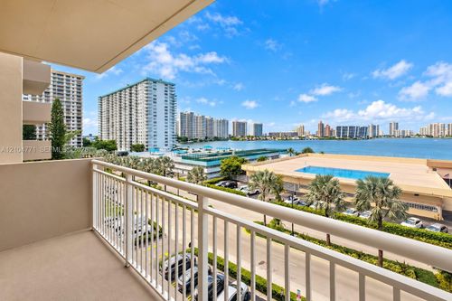 615-250 174th St, Sunny Isles Beach, FL, 33160-3347 | Card Image