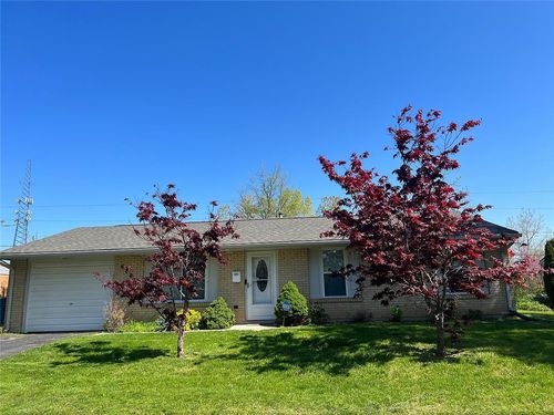 6841 Stonehurst Dr, Huber Heights, OH, 45424-2259 | Card Image