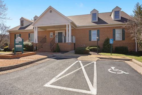 ste-202-2015 Reservoir St, HARRISONBURG, VA, 22801-8722 | Card Image