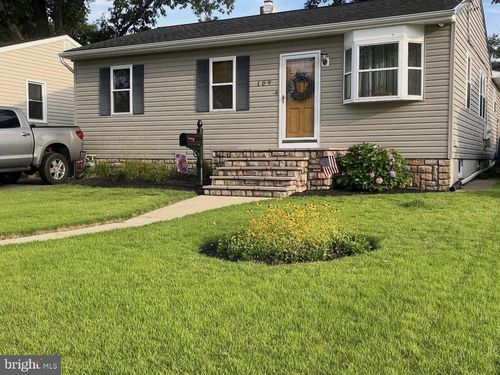 109 1st Ave W, GLEN BURNIE, MD, 21061-2066 | Card Image