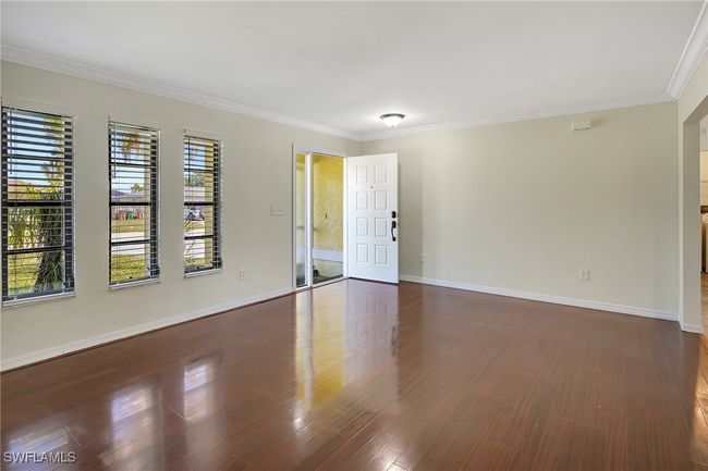 210 Ne 10 Th Ave, House other with 3 bedrooms, 2 bathrooms and null parking in Cape Coral FL | Image 12