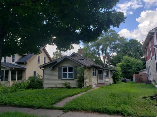 3733 25th Ave S, Minneapolis, MN, 55406-2539 | Card Image