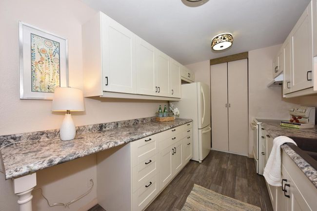 234 - 425 W Willow Court, Condo with 2 bedrooms, 2 bathrooms and null parking in FOX POINT WI | Image 10