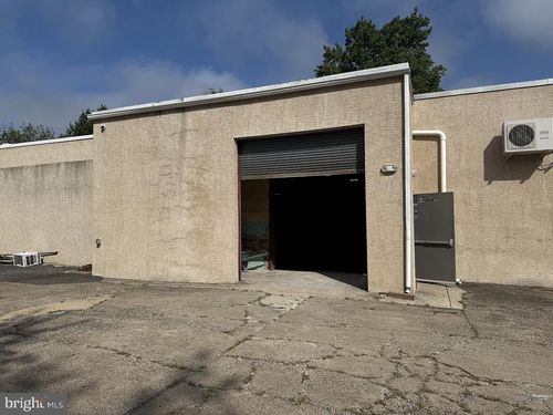 900 North St, DARBY, PA, 19023-3924 | Card Image