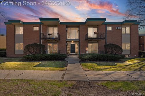 8-1840 Axtell Dr, Troy, MI, 48084-4411 | Card Image