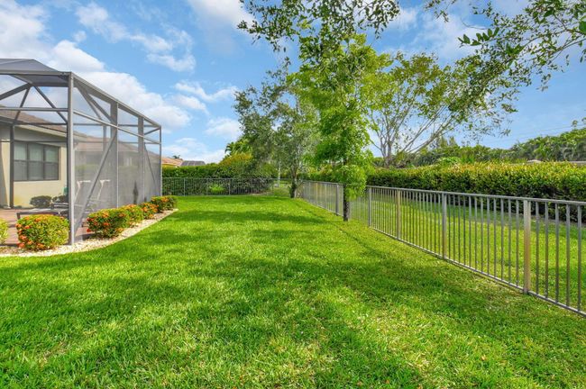9380 Isles Cay Dr, House other with 2 bedrooms, 2 bathrooms and null parking in Delray Beach FL | Image 39