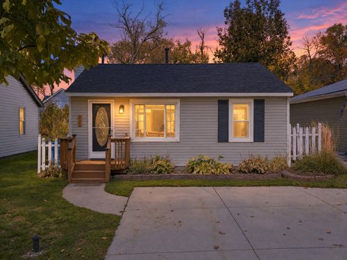 323 Harpham Street, Commerce Charter Township, MI, 48382 | Card Image