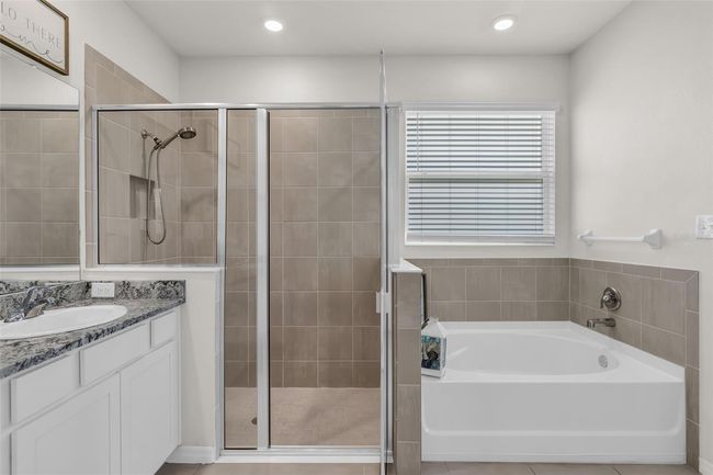 10815 Laxer Cay Loop, House other with 4 bedrooms, 4 bathrooms and null parking in San Antonio FL | Image 37