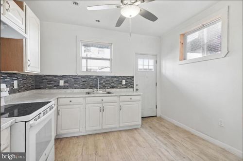 6133 Reedland St, PHILADELPHIA, PA, 19142-3211 | Card Image