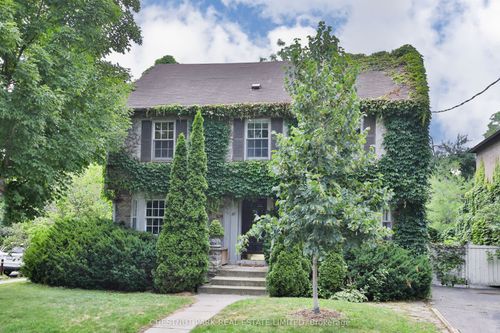 87 Tranmer Ave, Toronto, ON, M5P1E3 | Card Image