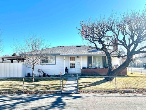 2 N Whitacre Street, Yerington, NV, 89447 | Card Image