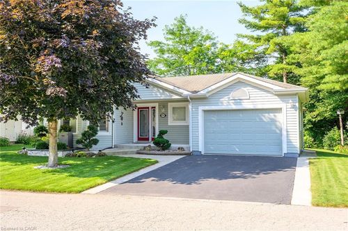 106 Bushmill Cir, Freelton, ON, L8B1A5 | Card Image