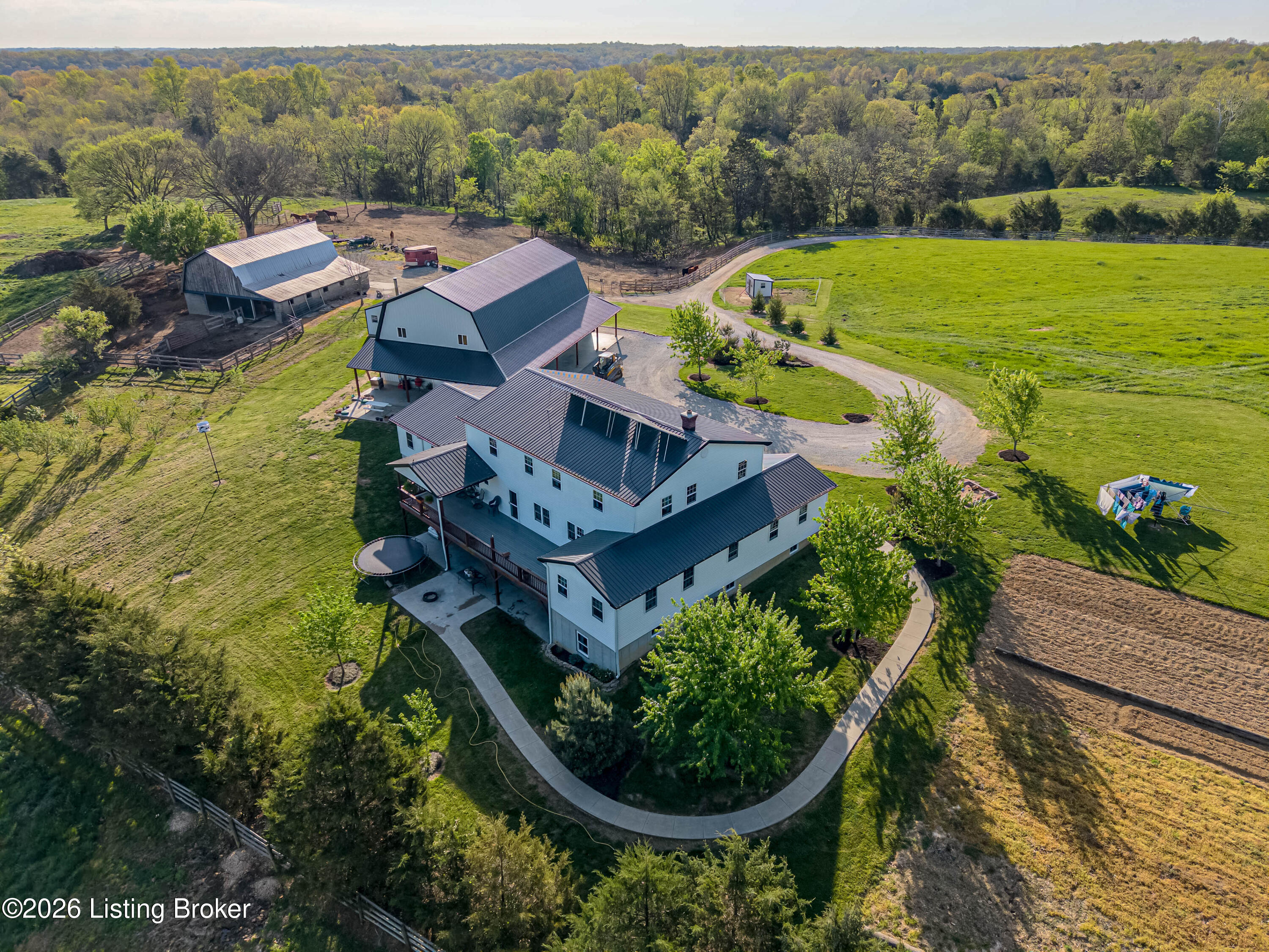 Residential in Pleasureville 4