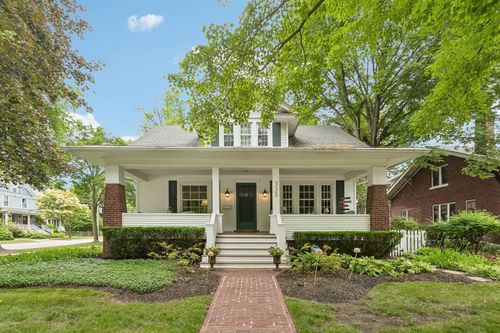 335 E Liberty St, Barrington, IL, 60010-3235 | Card Image