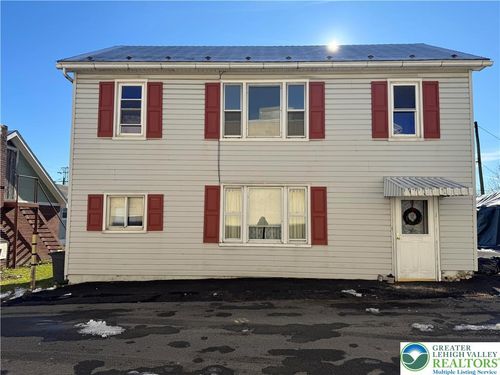 516 Heckman Ave, Nazareth, PA, 18064-9203 | Card Image