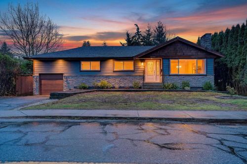 12106 214 St, Maple Ridge, BC, V2X5E1 | Card Image