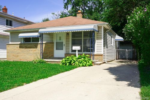 20926 Powers Ave, Dearborn Heights, MI, 48125-2817 | Card Image