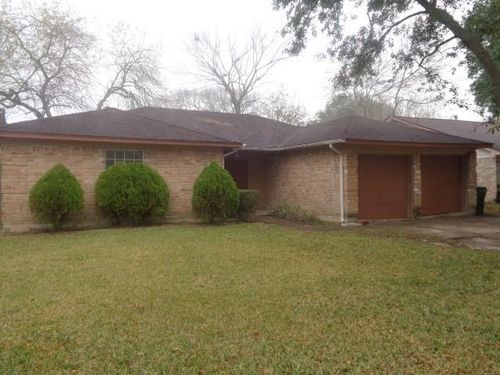 14022 Greenway Dr, Sugar Land, TX, 77498-2386 | Card Image