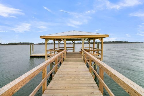 130 Berkshire Dr, Wando, SC, 29492-7806 | Card Image