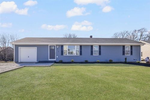 218 Bristol Ferry Rd, Portsmouth, RI, 02871-1906 | Card Image