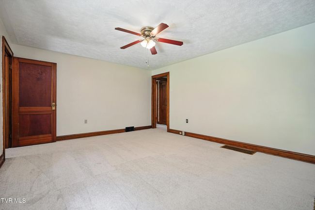 7742 S Fork Rd, House other with 2 bedrooms, 2 bathrooms and null parking in Pound VA | Image 12