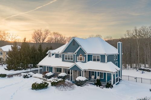 24 Heritage Ct, Tuxedo Park, NY, 10987-4768 | Card Image