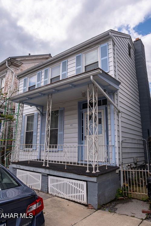 411 Walnut St, Hollidaysburg, PA, 16648-1527 | Card Image