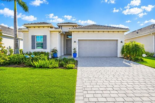 17637 Santorini Ct, Venice, FL, 34293-6177 | Card Image