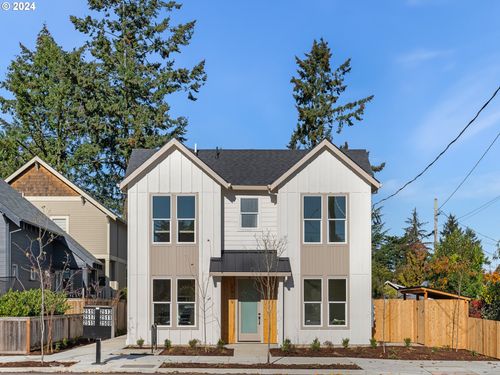 2-2517 Ne Killingsworth St, Portland, OR, 97211 | Card Image