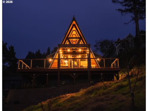 49855 Seasand Rd, Neskowin, OR, 97149-7001 | Card Image