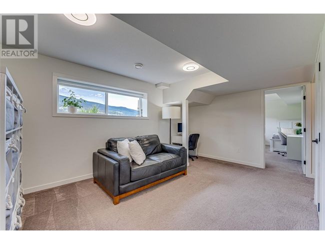 8935 Kalamalka Rd, House other with 4 bedrooms, 3 bathrooms and 30 parking in Coldstream BC | Image 33