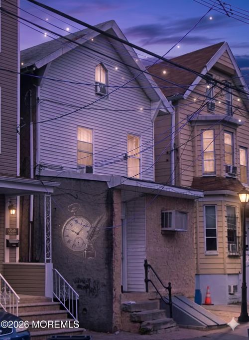150 Garside St, Newark, NJ, 07104-1912 | Card Image