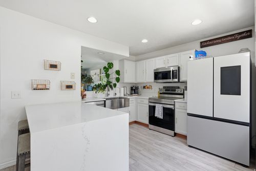 1491 W 1300 S, Woods Cross, UT, 84087-2423 | Card Image