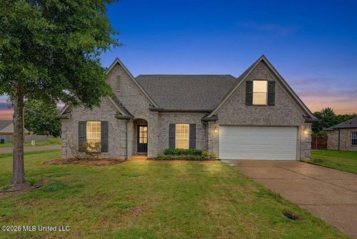 101 Eagle St, Senatobia, MS, 38668-9500 | Card Image