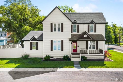 111 S Monroe St, Freeburg, IL, 62243-1321 | Card Image