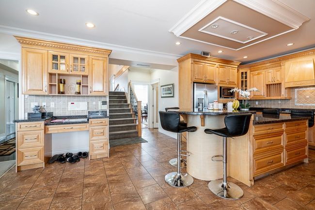 17109 85 Avenue, House other with 9 bedrooms, 6 bathrooms and 8 parking in Surrey BC | Image 12